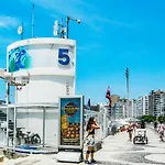 Apartamento Em Copacabana A 3 Quadras Da Praia!