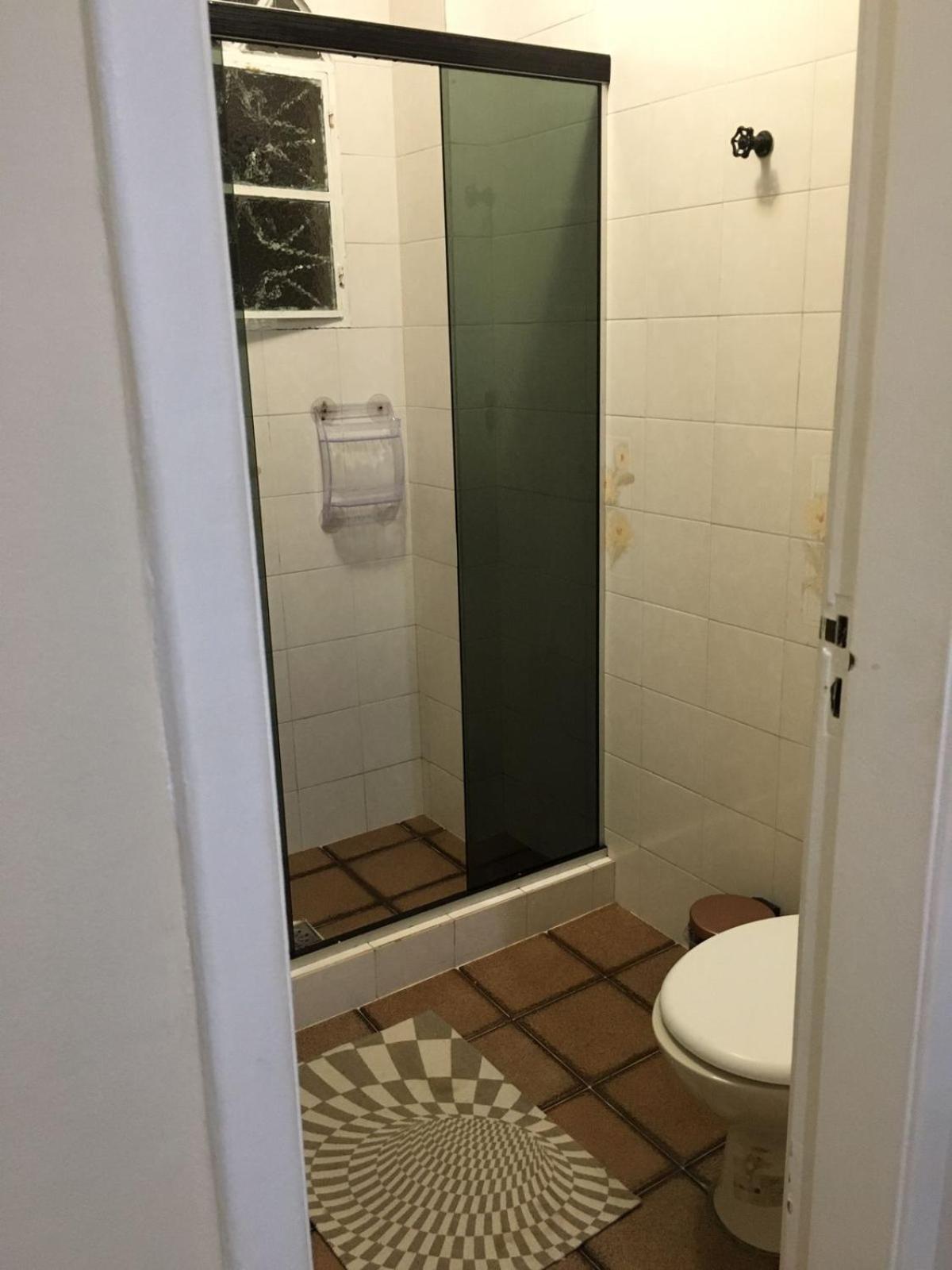 Em Copacabana A 3 Quadras Da Praia! Apartamento